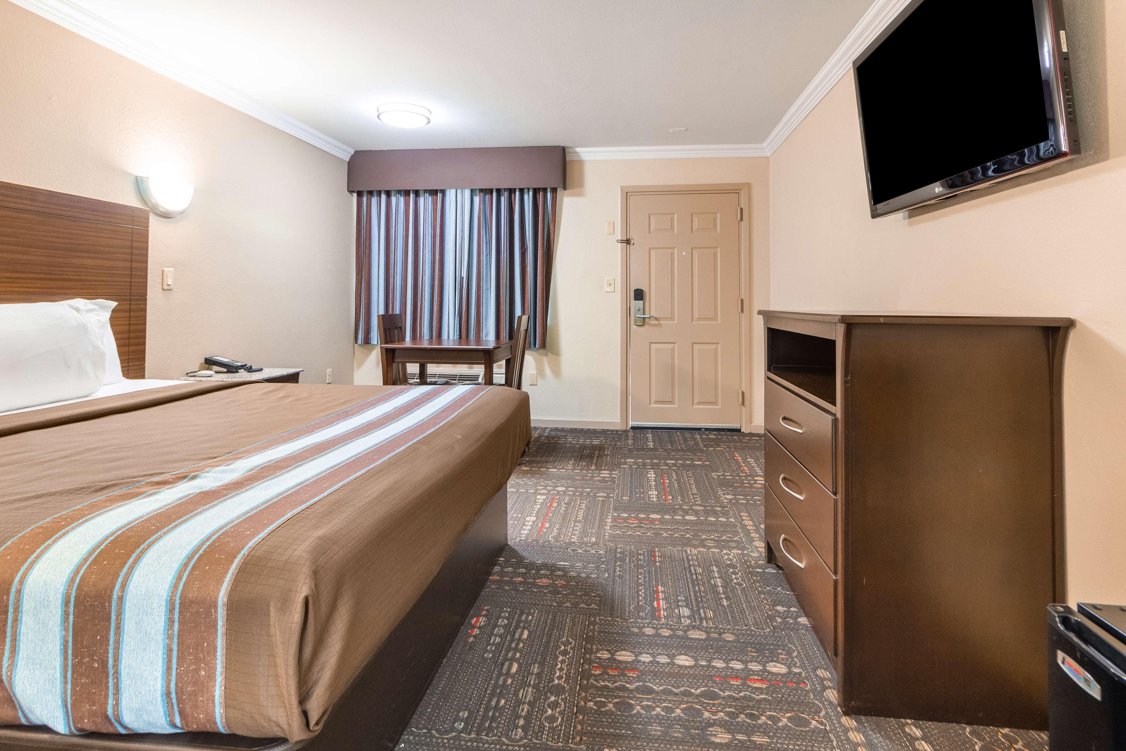 Hotel Dan Inn Uberaba & Convencoes By Nacional Inn Kültér fotó