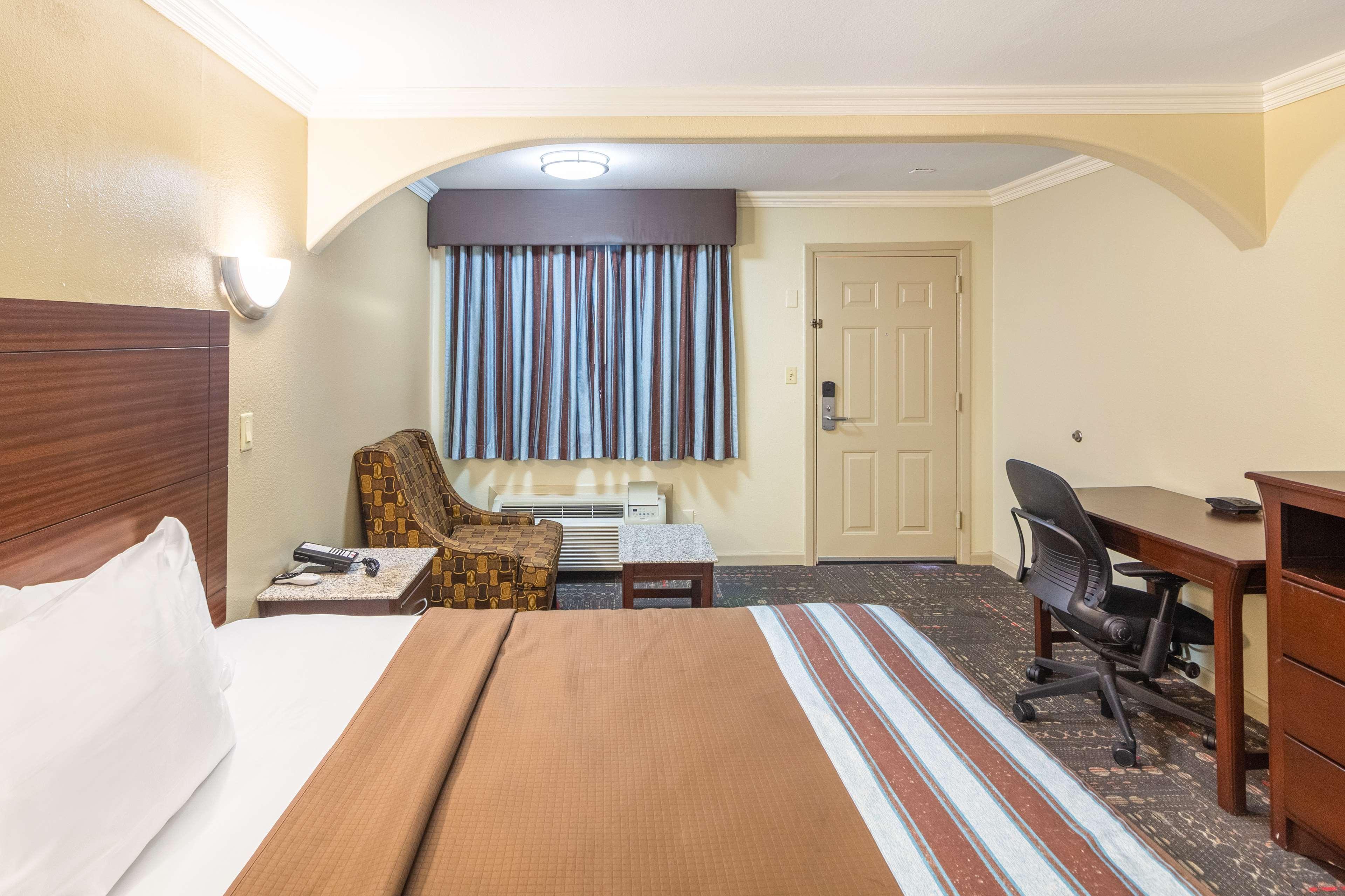 Hotel Dan Inn Uberaba & Convencoes By Nacional Inn Kültér fotó