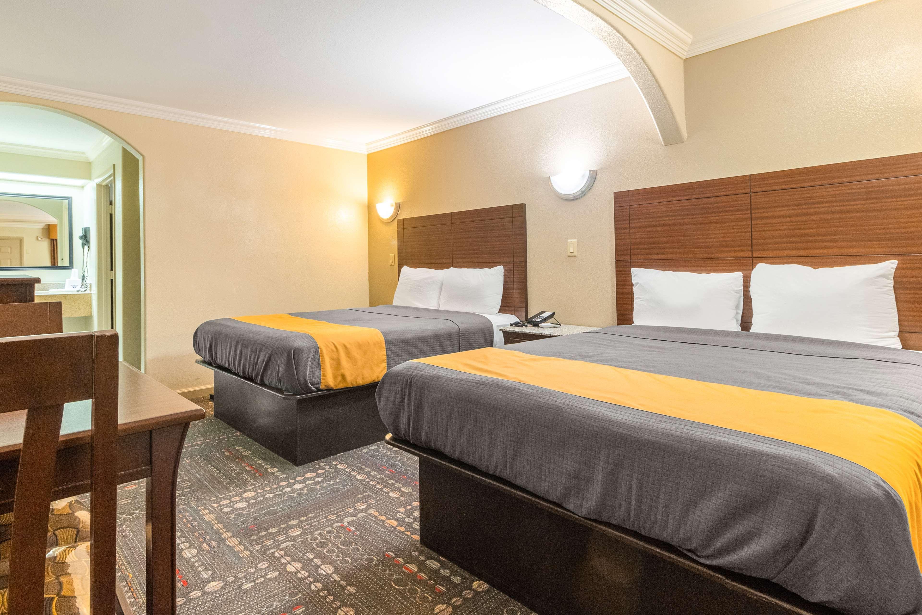 Hotel Dan Inn Uberaba & Convencoes By Nacional Inn Kültér fotó